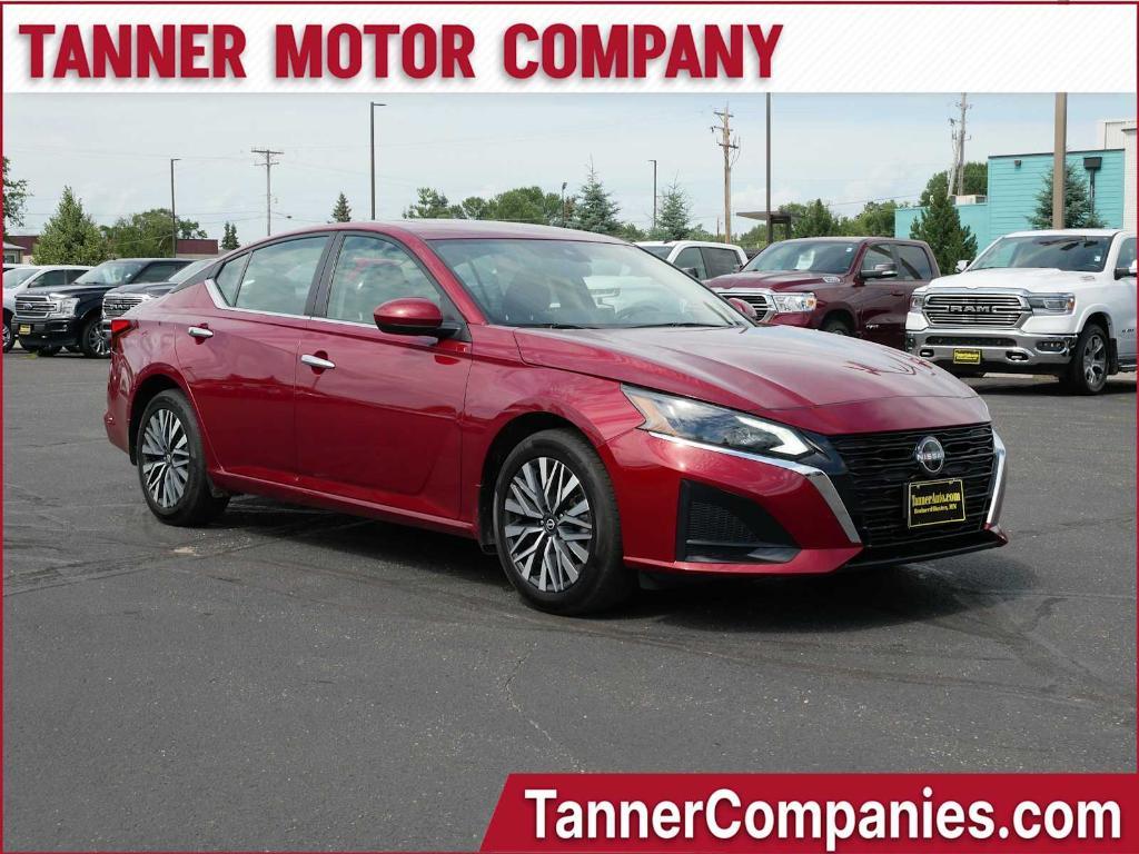 used 2023 Nissan Altima car, priced at $23,444