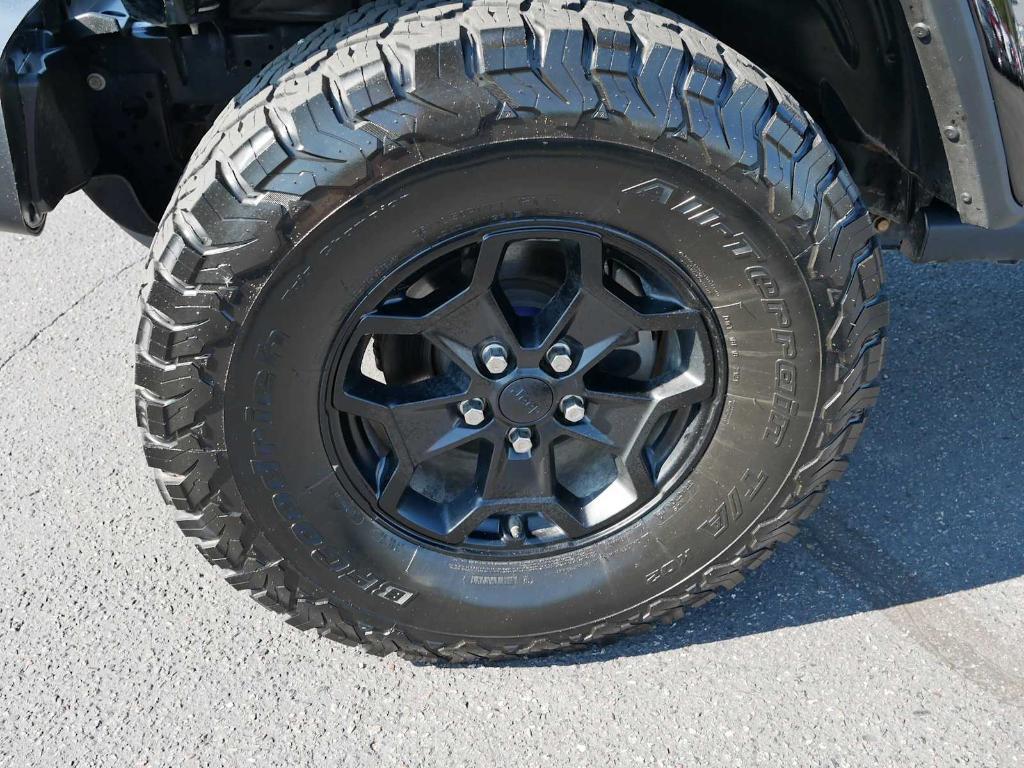 used 2021 Jeep Gladiator car, priced at $30,994