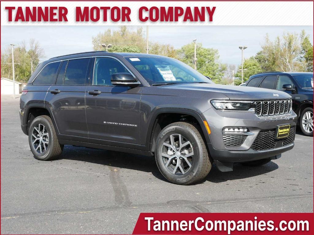 new 2025 Jeep Grand Cherokee car, priced at $43,745
