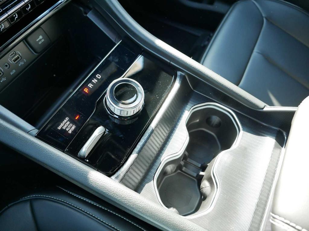 new 2025 Jeep Grand Cherokee car, priced at $43,745