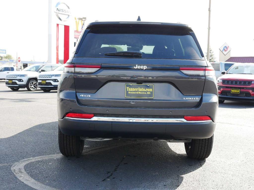 new 2025 Jeep Grand Cherokee car, priced at $43,745