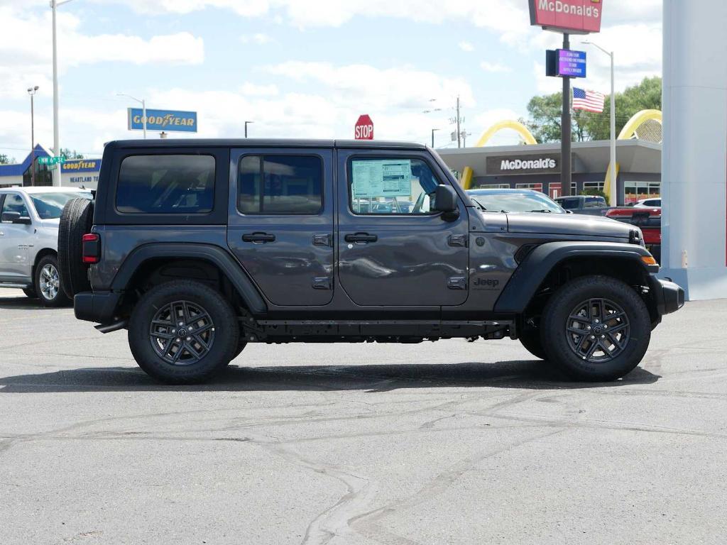 new 2025 Jeep Wrangler car, priced at $48,376