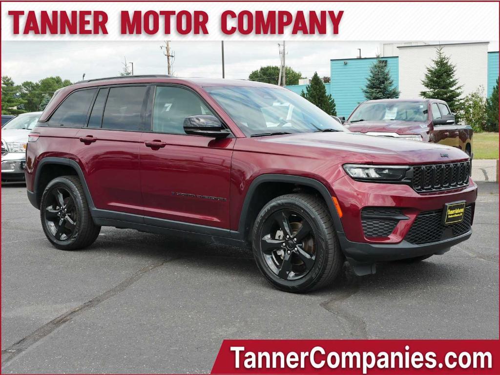 used 2023 Jeep Grand Cherokee car, priced at $32,990
