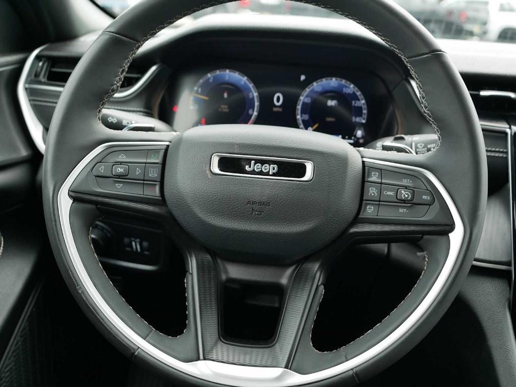 used 2023 Jeep Grand Cherokee car, priced at $32,990