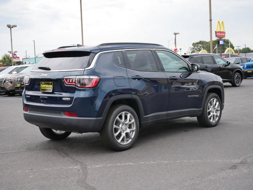 new 2024 Jeep Compass car, priced at $29,333