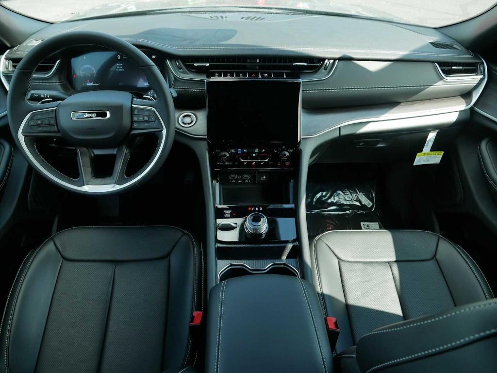 new 2025 Jeep Grand Cherokee car, priced at $51,341