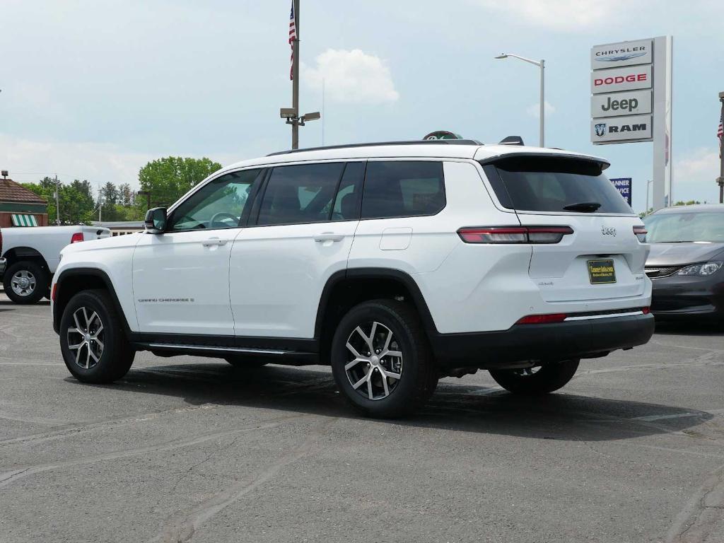new 2025 Jeep Grand Cherokee L car, priced at $46,297