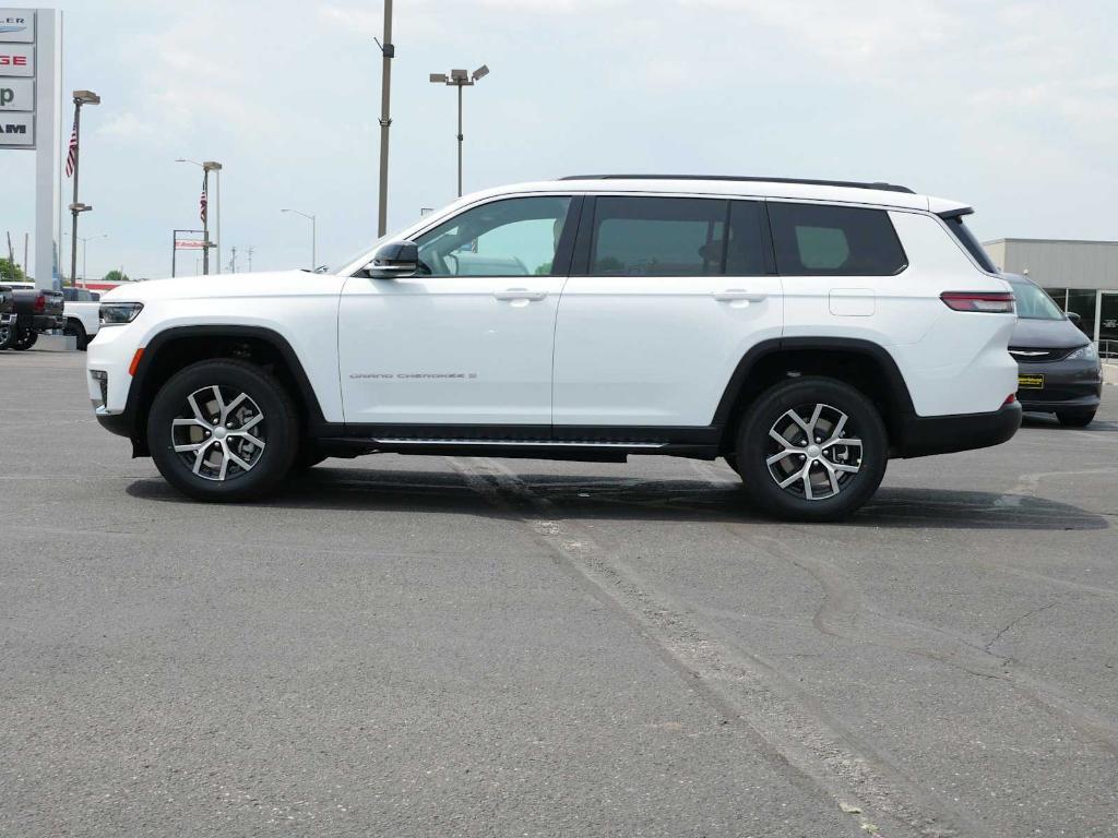 new 2025 Jeep Grand Cherokee L car, priced at $46,297