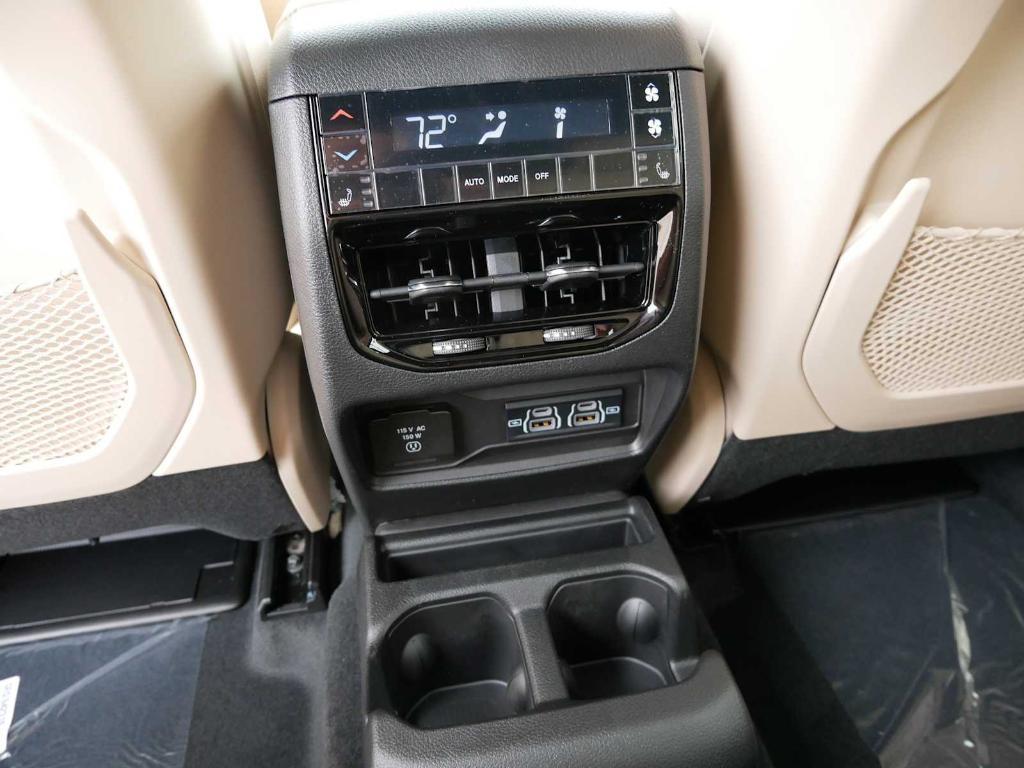 new 2025 Jeep Grand Cherokee L car, priced at $46,297