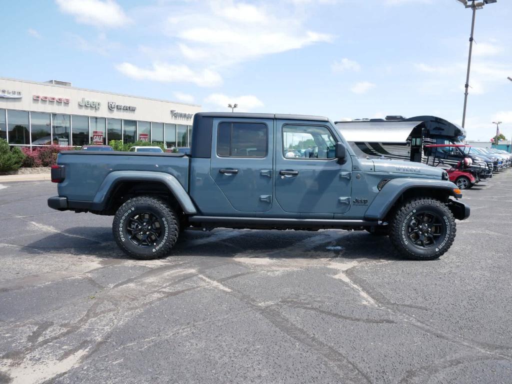 new 2024 Jeep Gladiator car, priced at $46,620