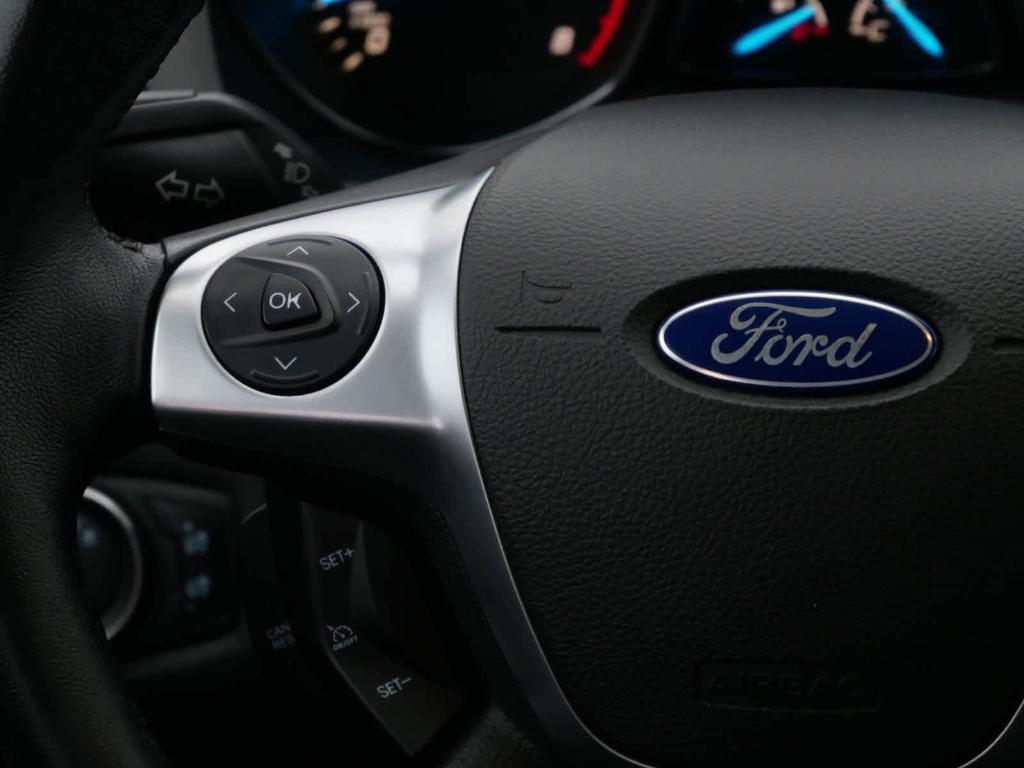 used 2015 Ford Escape car, priced at $7,900