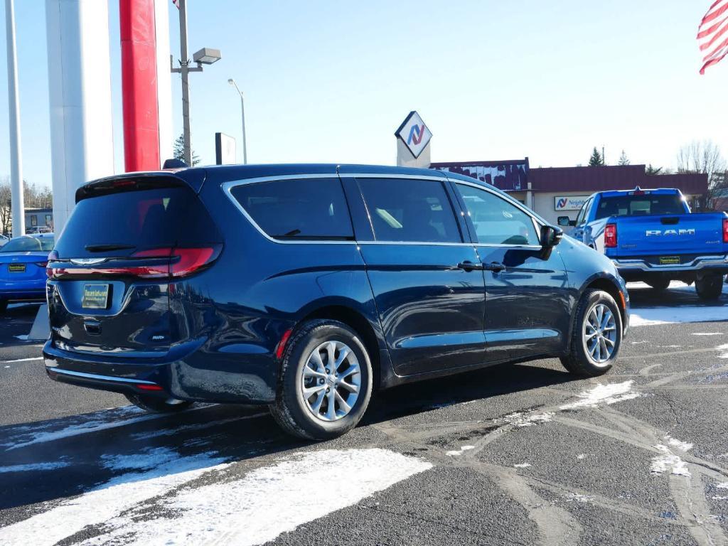 new 2025 Chrysler Pacifica car, priced at $43,544