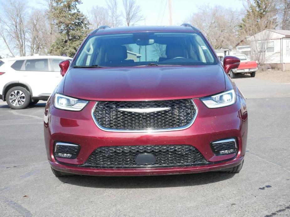 used 2021 Chrysler Pacifica Hybrid car, priced at $22,152