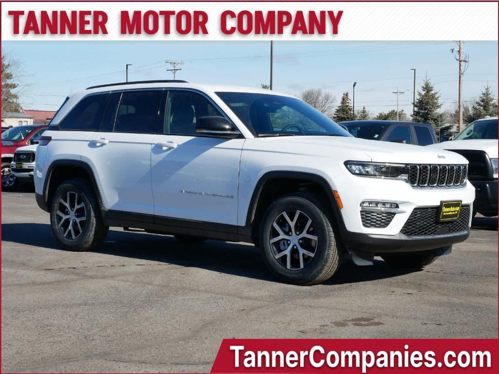 new 2025 Jeep Grand Cherokee car, priced at $44,695