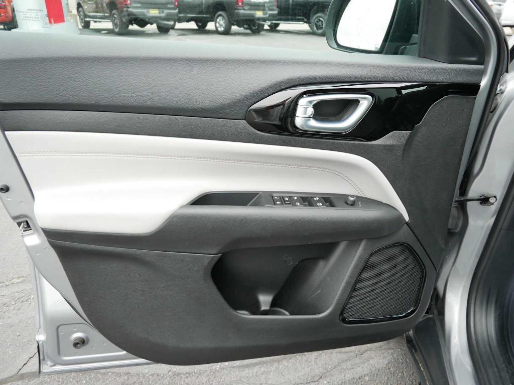 used 2024 Jeep Compass car, priced at $26,894