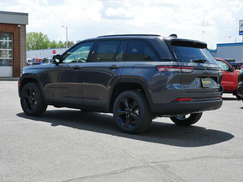 new 2025 Jeep Grand Cherokee car, priced at $53,591