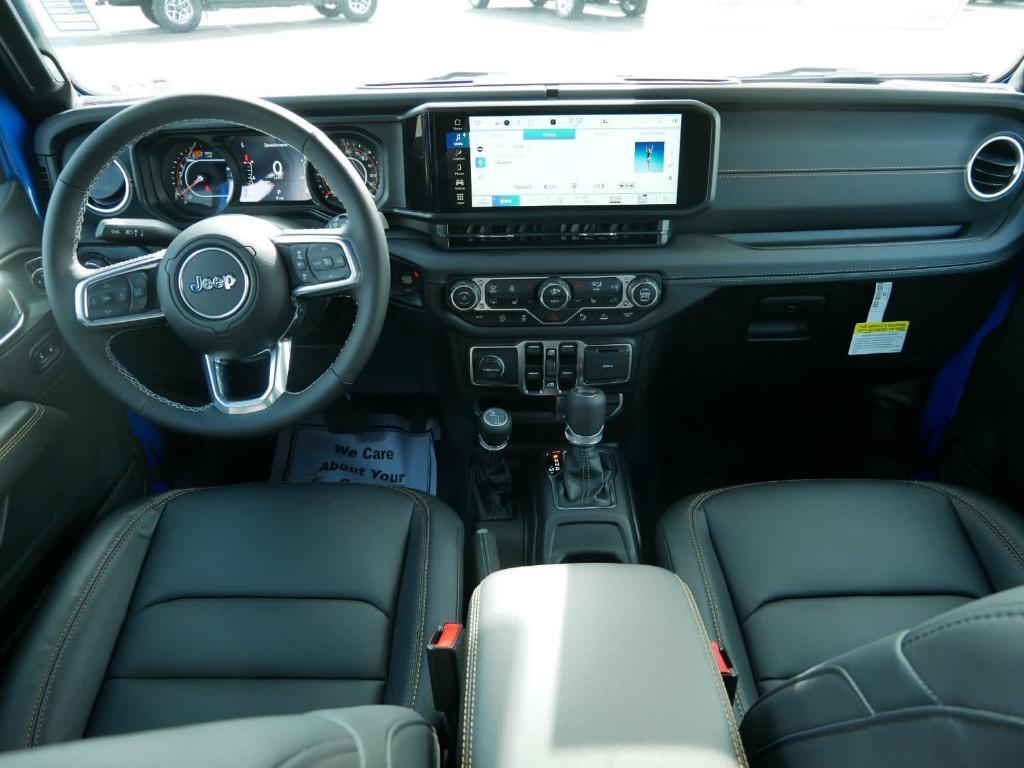 new 2025 Jeep Wrangler car, priced at $58,231