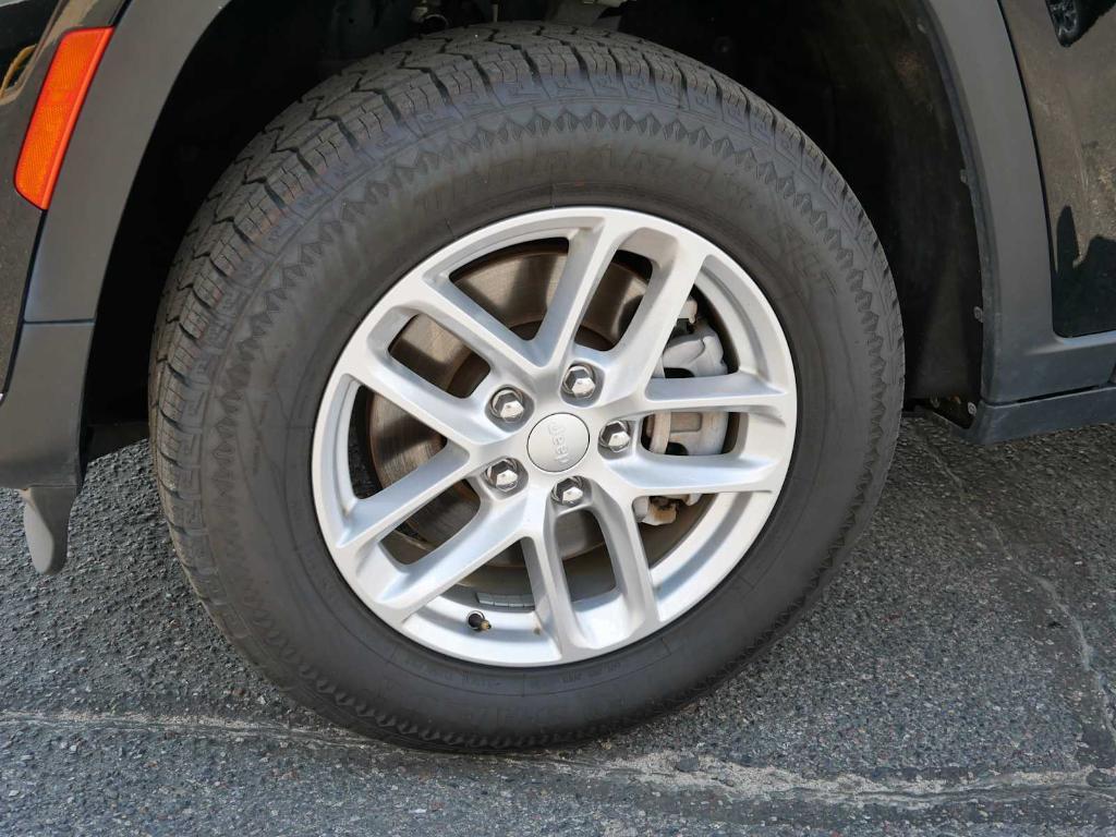 used 2023 Jeep Grand Cherokee L car, priced at $29,244