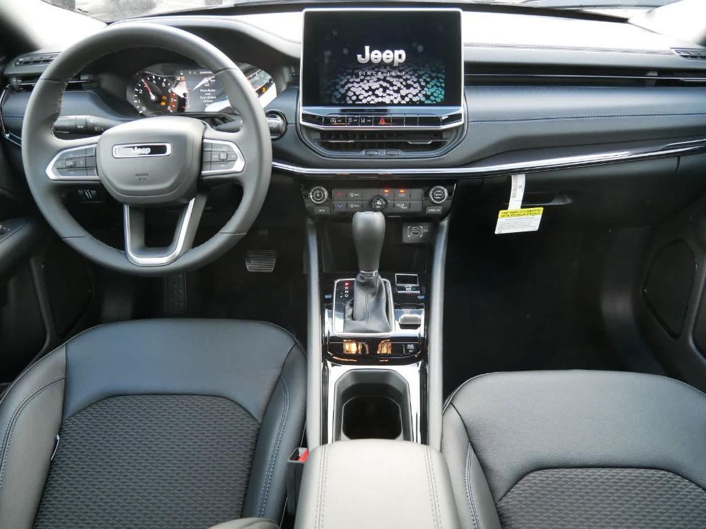 new 2025 Jeep Compass car, priced at $29,686