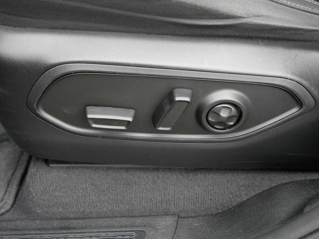 used 2023 Jeep Grand Cherokee L car, priced at $27,994