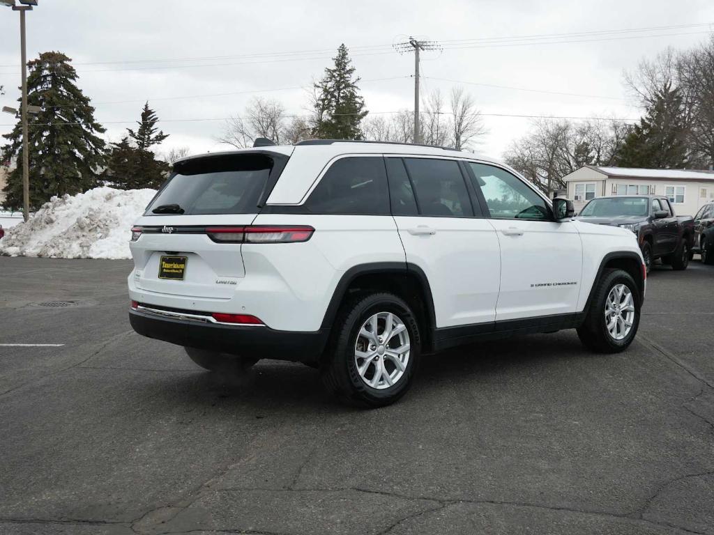 used 2023 Jeep Grand Cherokee car, priced at $31,444