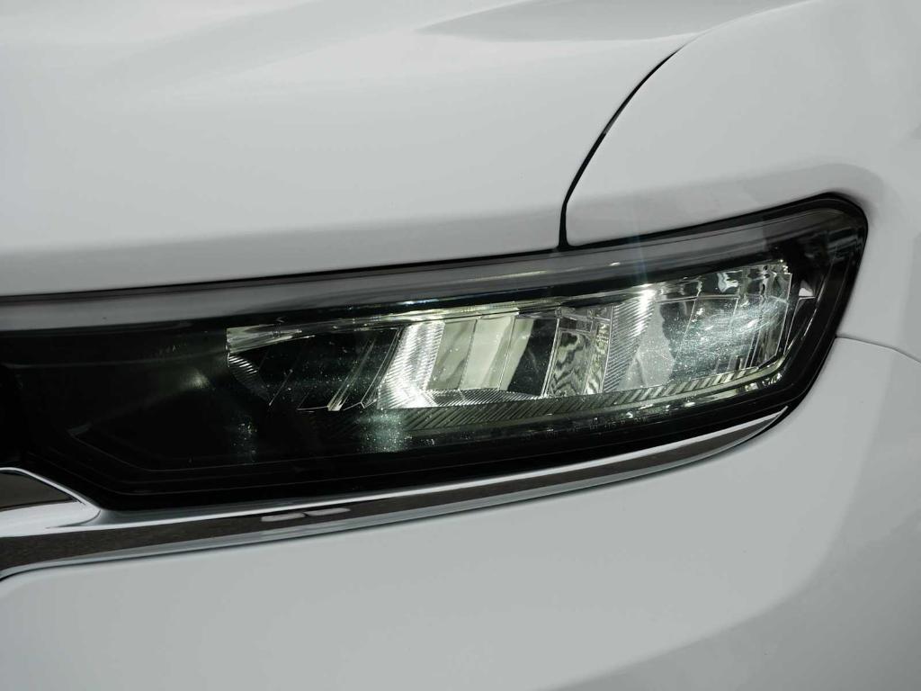 used 2023 Jeep Grand Cherokee car, priced at $31,444