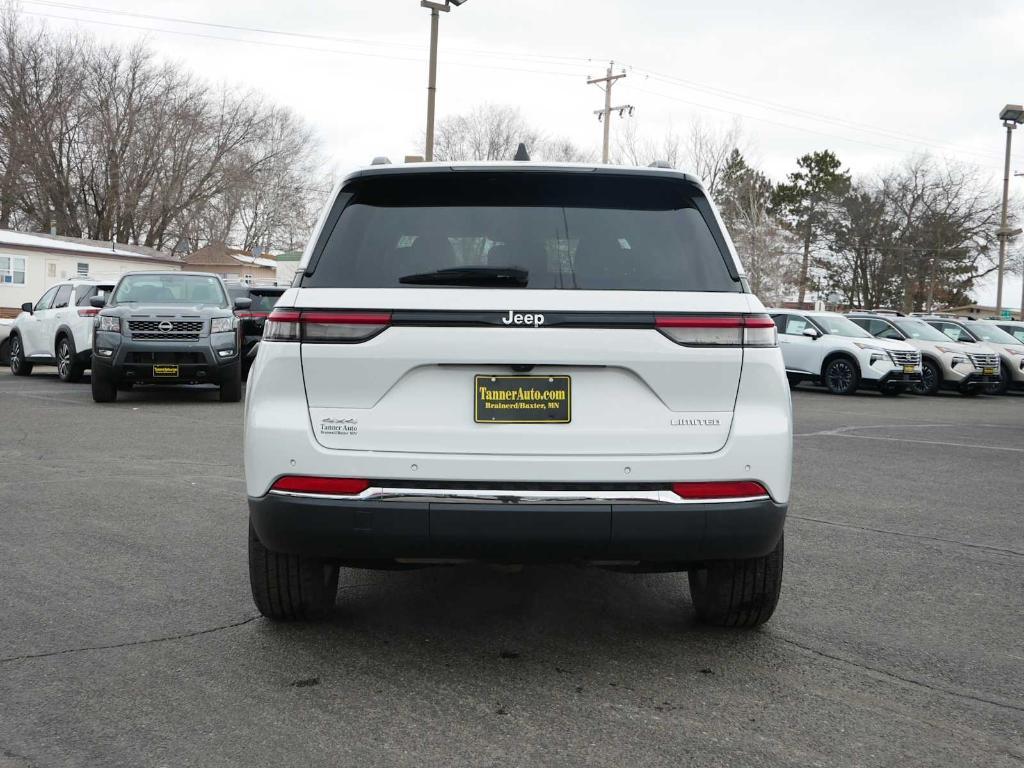 used 2023 Jeep Grand Cherokee car, priced at $31,444