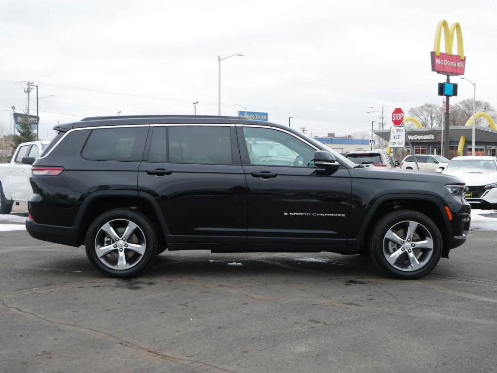 new 2025 Jeep Grand Cherokee L car, priced at $49,915