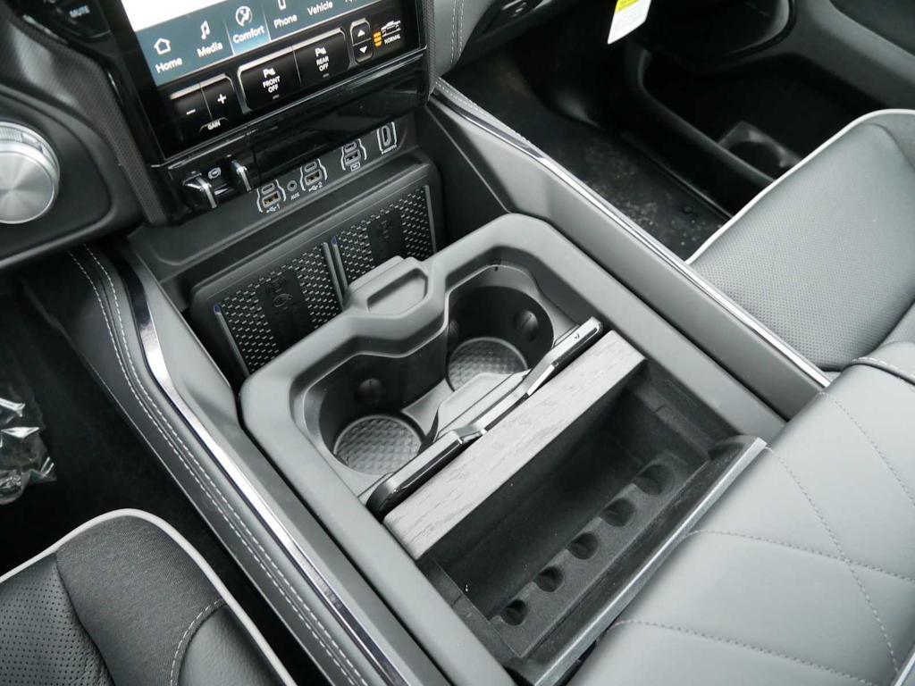 new 2025 Ram 1500 car, priced at $77,643