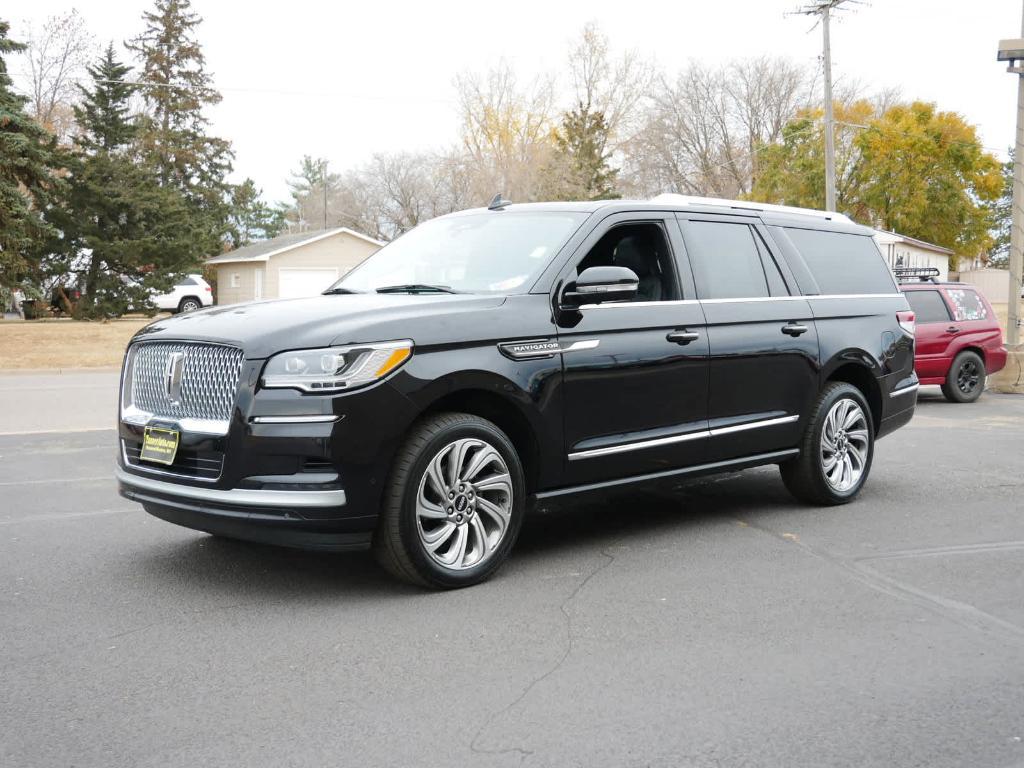 used 2022 Lincoln Navigator L car, priced at $57,500