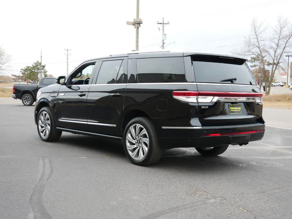 used 2022 Lincoln Navigator L car, priced at $57,500