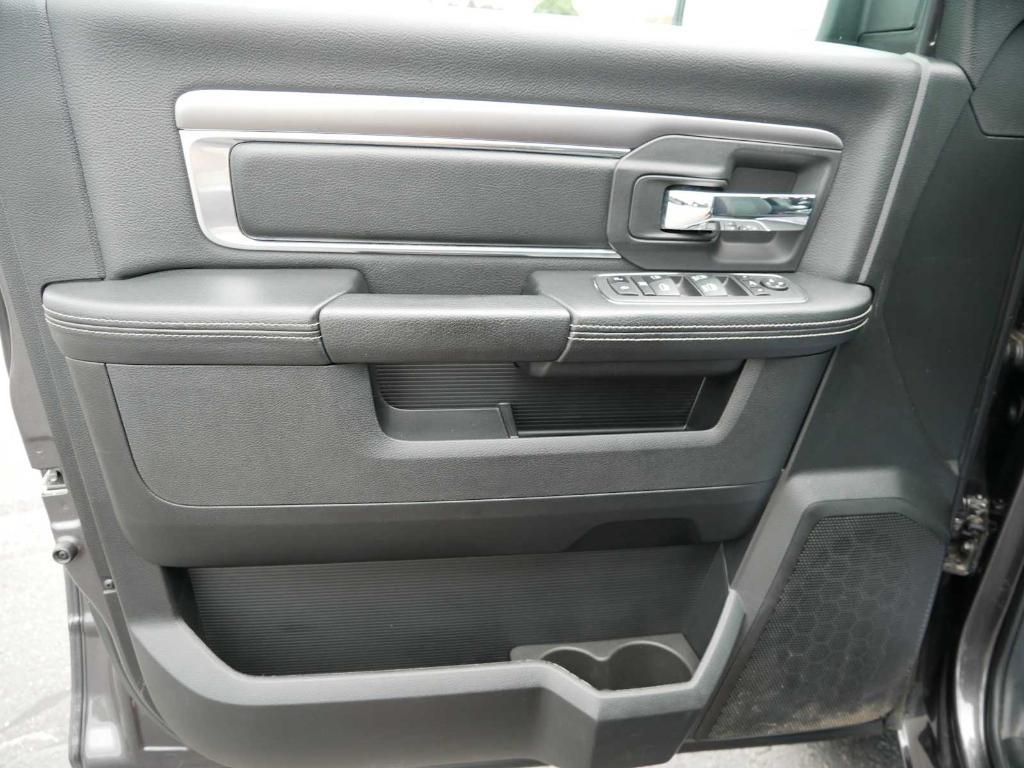 used 2022 Ram 1500 Classic car, priced at $28,777