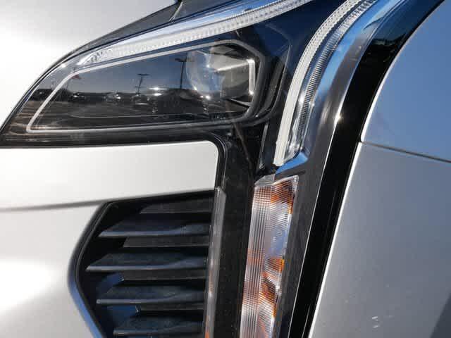 used 2022 Cadillac XT4 car, priced at $28,600