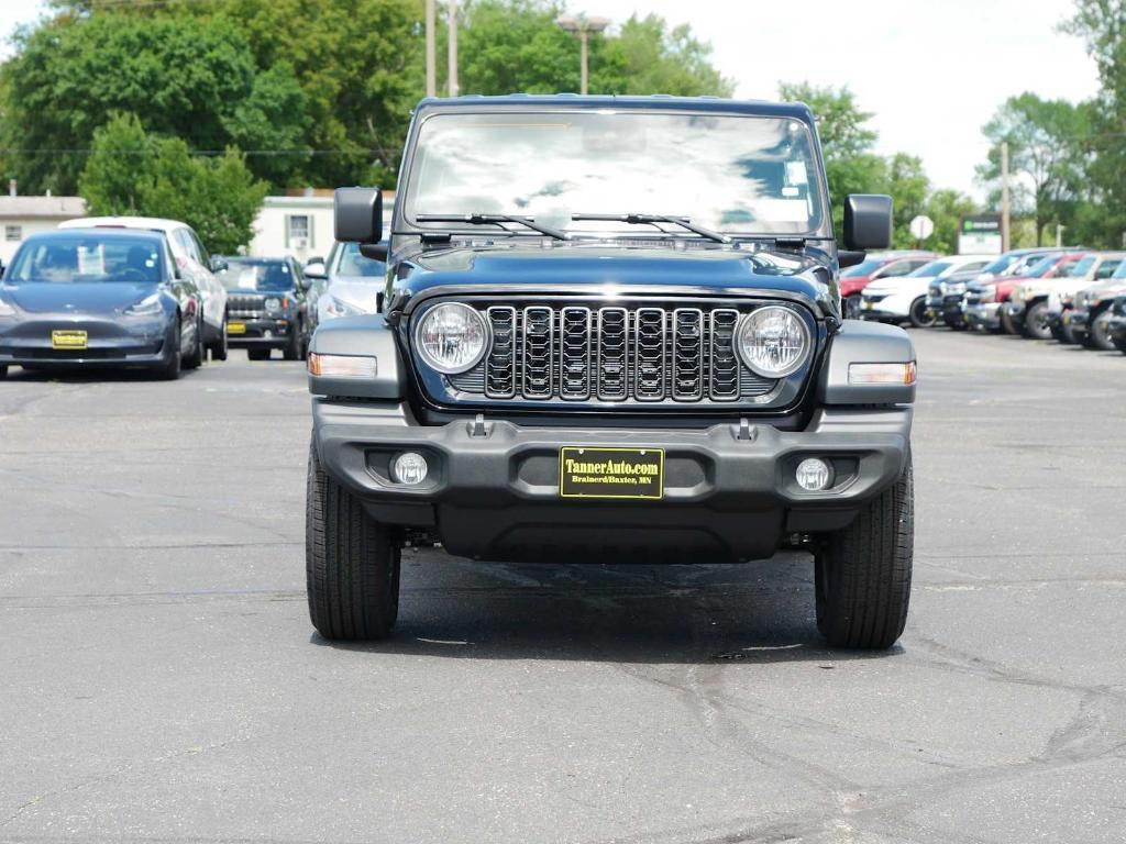 new 2025 Jeep Wrangler car, priced at $48,376