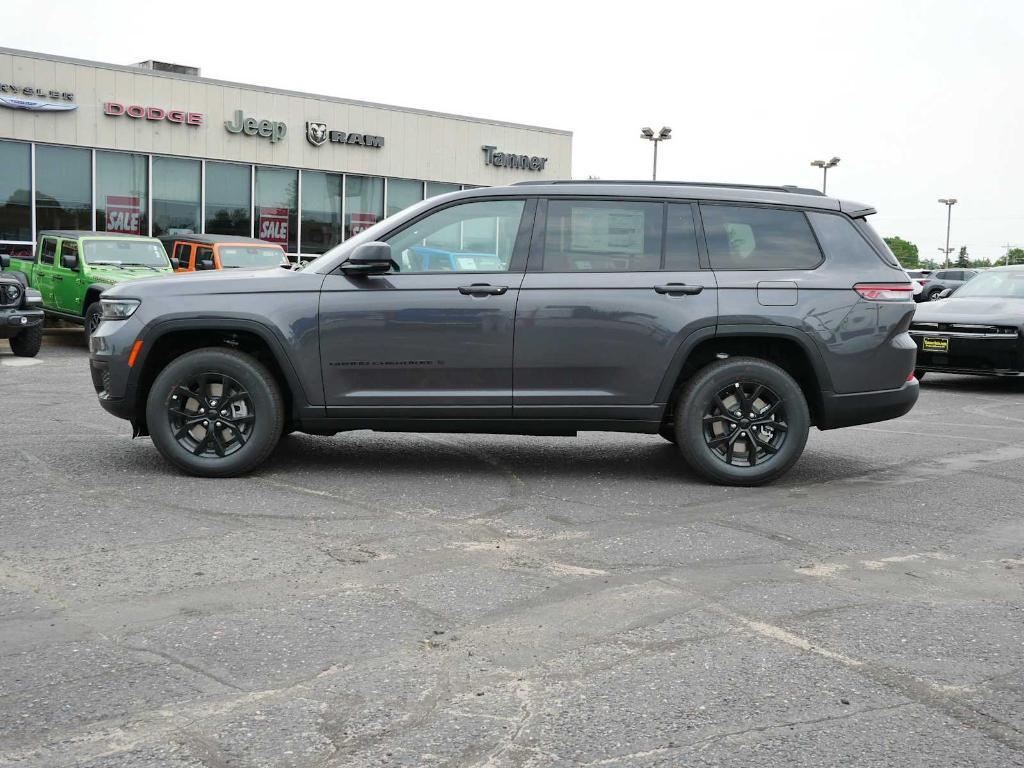 new 2025 Jeep Grand Cherokee L car, priced at $44,567