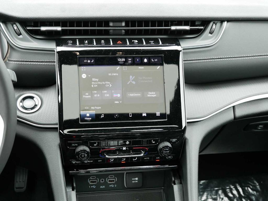 new 2025 Jeep Grand Cherokee L car, priced at $44,567