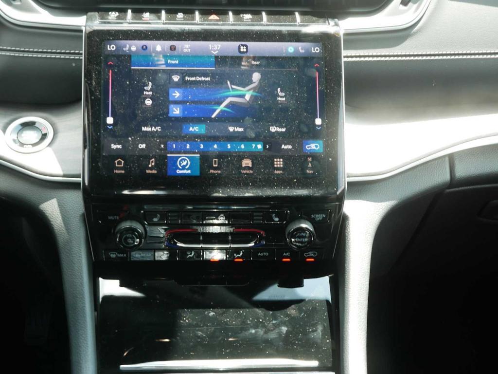 new 2024 Jeep Grand Cherokee L car, priced at $49,999