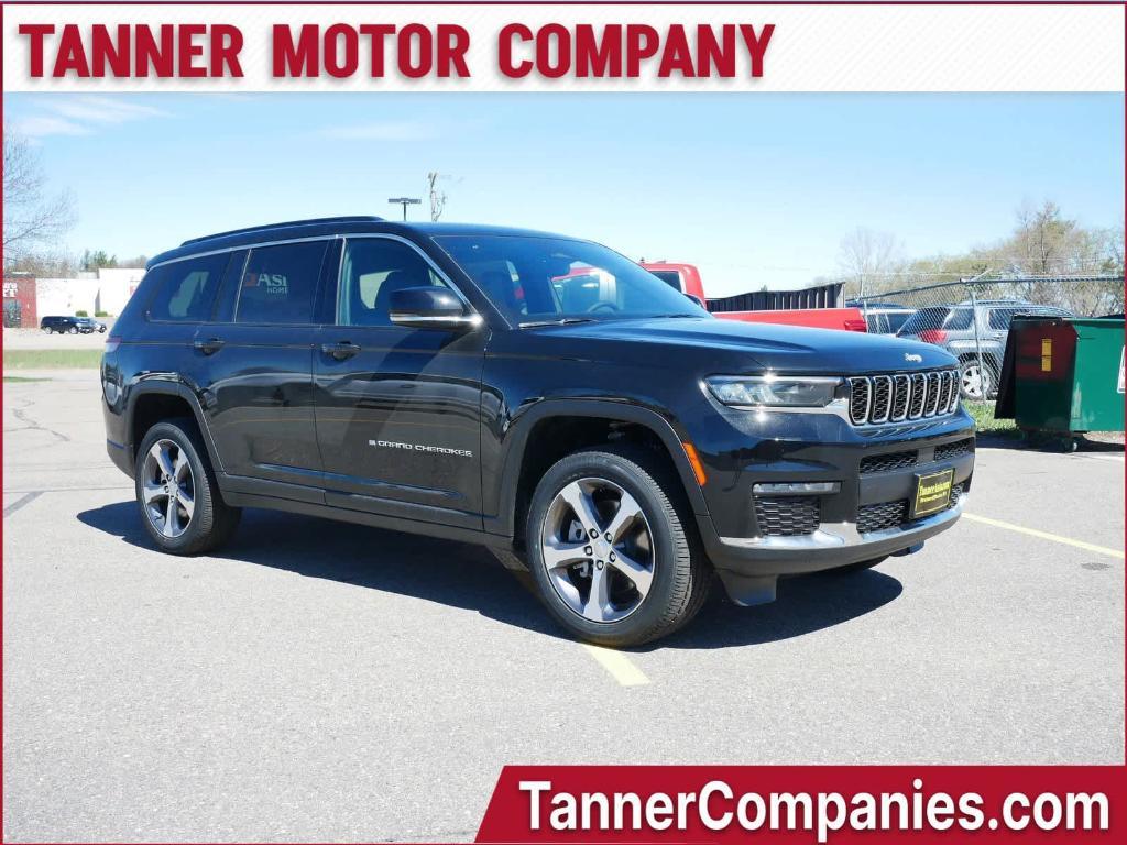 new 2024 Jeep Grand Cherokee L car, priced at $48,001