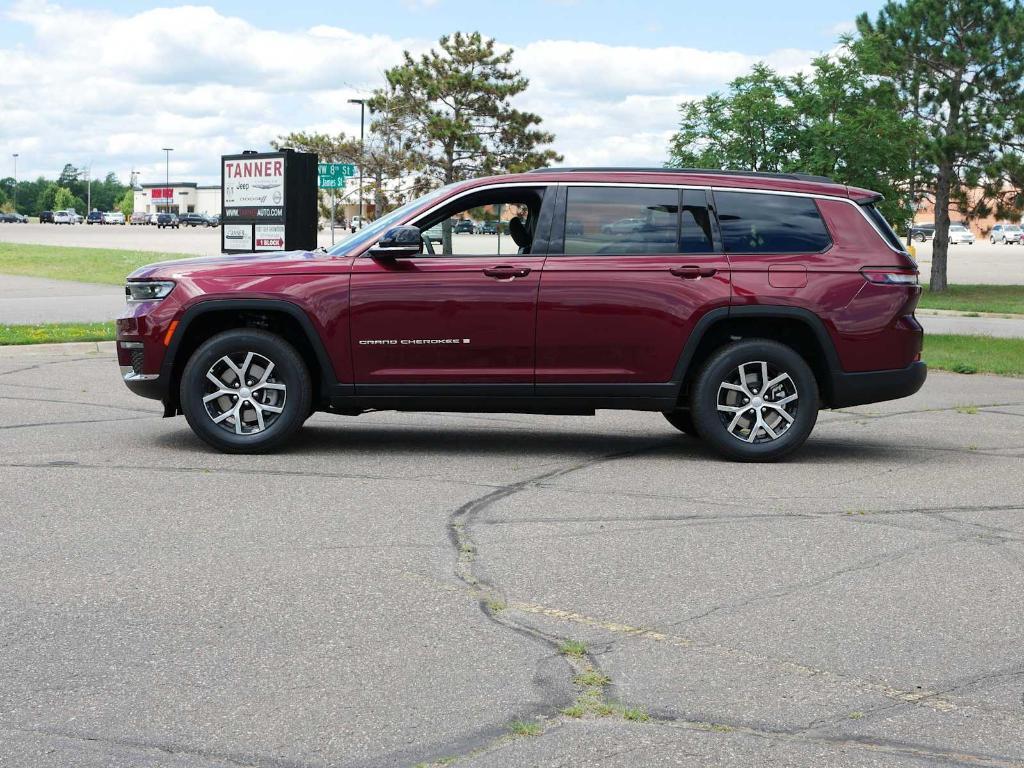 new 2025 Jeep Grand Cherokee L car, priced at $47,990