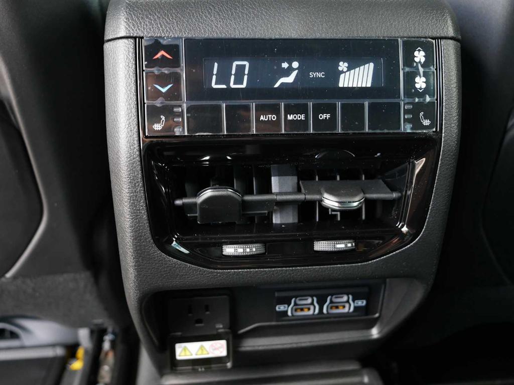 new 2025 Jeep Grand Cherokee L car, priced at $47,990