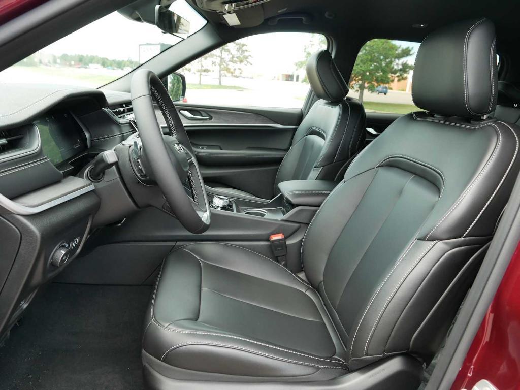 new 2025 Jeep Grand Cherokee L car, priced at $47,990
