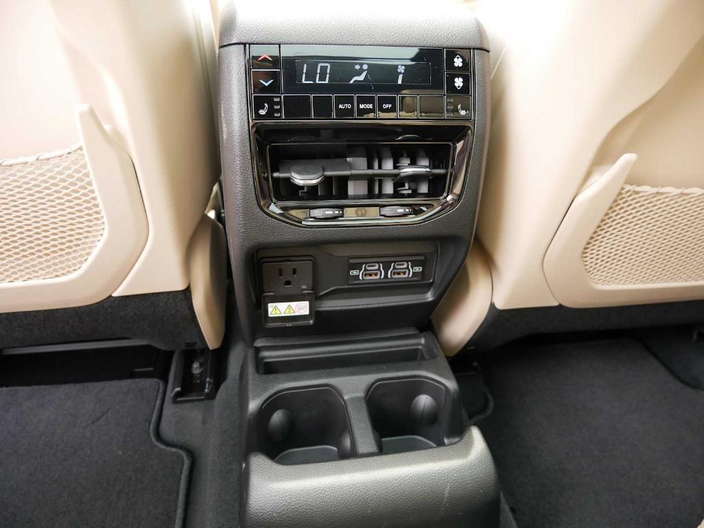 new 2025 Jeep Grand Cherokee L car, priced at $47,343