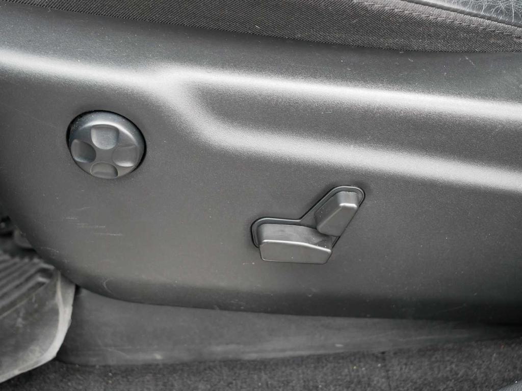 used 2021 Jeep Grand Cherokee car, priced at $22,991