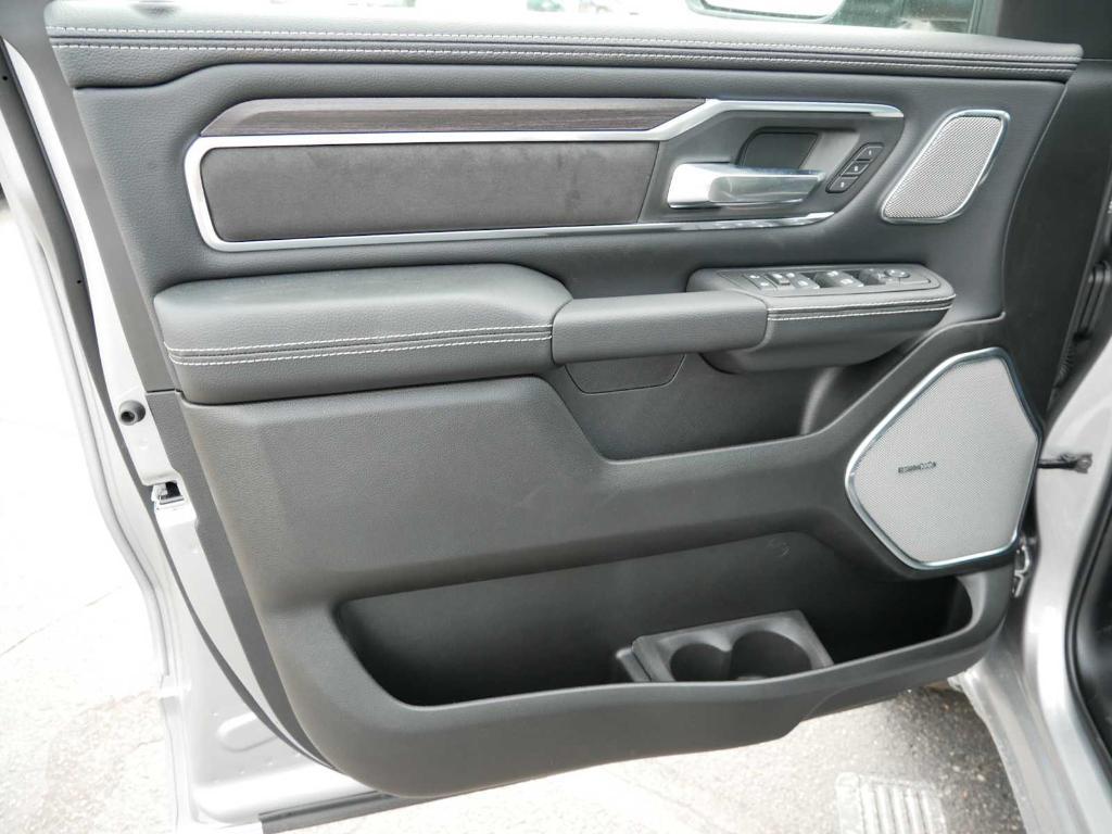 new 2025 Ram 1500 car, priced at $60,060