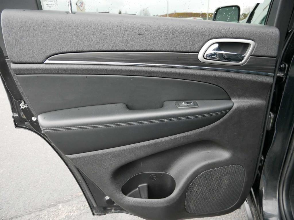 used 2021 Jeep Grand Cherokee car, priced at $20,994