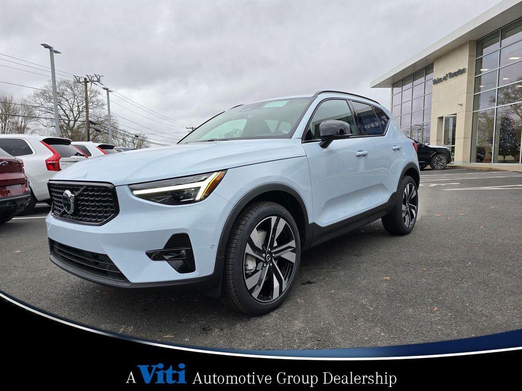 used 2025 Volvo XC40 car, priced at $44,987