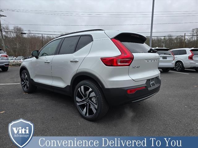 new 2025 Volvo XC40 car, priced at $51,550