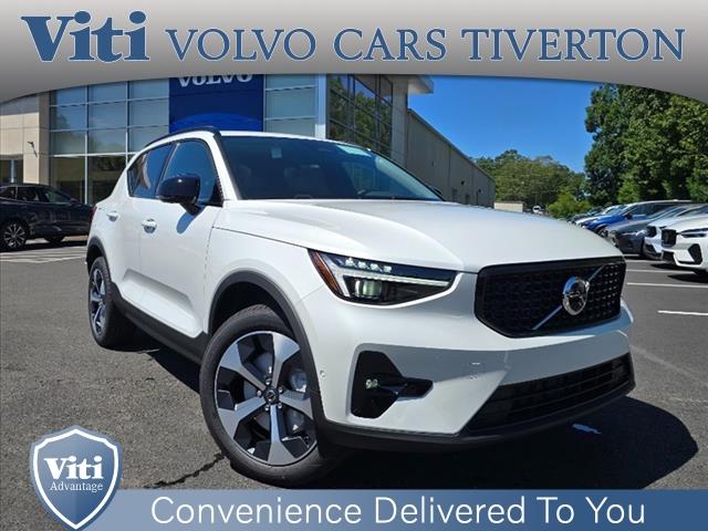 new 2025 Volvo XC40 car, priced at $48,315