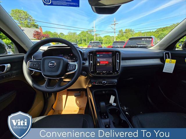 new 2025 Volvo XC40 car, priced at $46,465