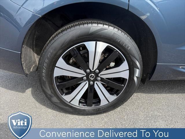 used 2023 Volvo XC60 Recharge Plug-In Hybrid car, priced at $44,998